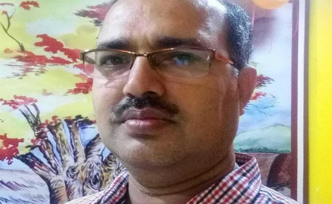 परीक्षार्थियों को नौकरी, टीचर को स्वरोजगार, ऑनलाइन वीडियो से देशभर में छा गये जमशेदपुर के Amar Sir