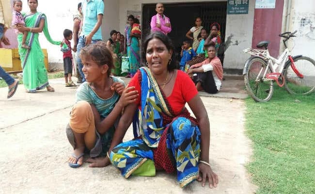 शेखपुरा : बारिश से बचने छज्जा के नीचे छिपे तो वही हुआ वज्रपात, दो की मौत