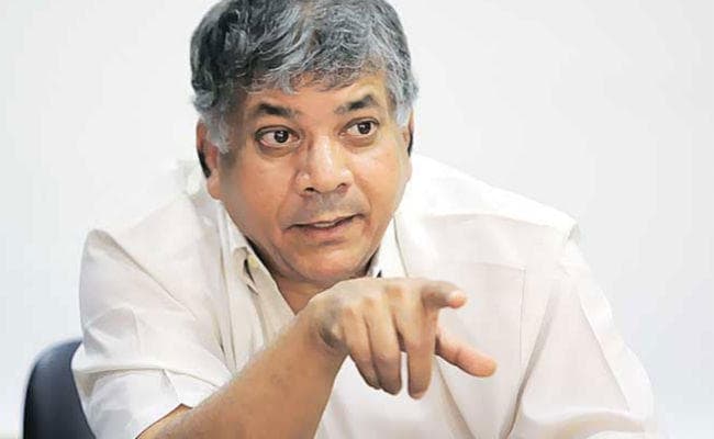 शरद पवार ने आगे बढ़ाया था प्रकाश आंबेडकर का नाम