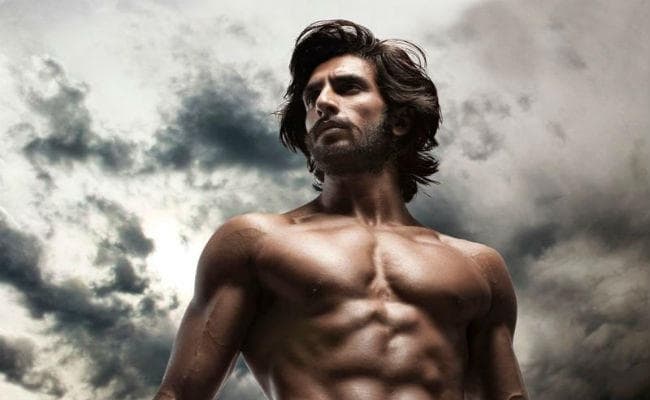 हैपी बर्थडे: ''बैण्ड बाजा बारात'' से बॉलीवुड में कदम रखने वाले रणवीर ने हार मानना नहीं सीखा