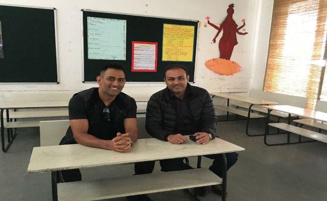 HappybirthdayMsDhoni: सहवाग ने कहा, हेलीकॉप्टर चलता रहेगा और हमारे दिलों पर लैंड करेगा