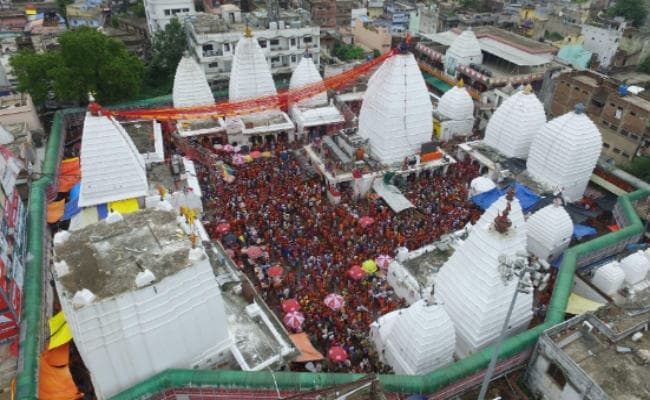 सावन की पहली सोमवारी : देवघर में 80 हजार से अधिक कांवरियों ने किया जलाभिषेक