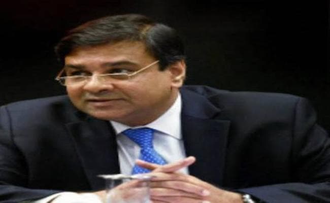 संसदीय समिति को 500 आैर 1000 रुपये के पुराने नोटों की वापसी का ब्योरा नहीं दे पाये रिजर्व बैंक के गवर्नर