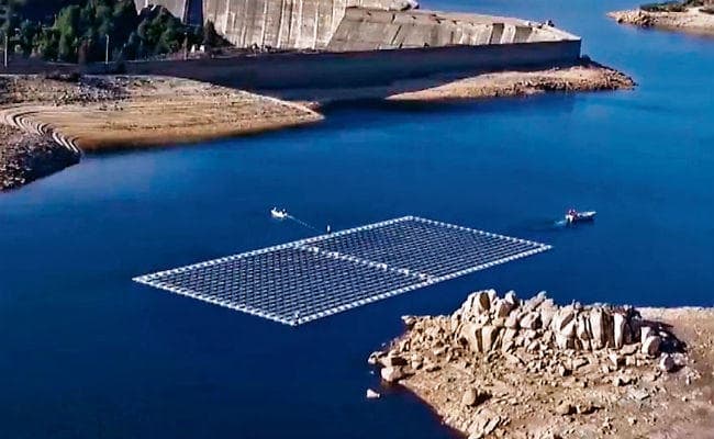 रंग ला रही अमेरिका के पूर्व राष्ट्रपति की बड़ी पहल, आधे शहर को मिल रही सोलर बिजली