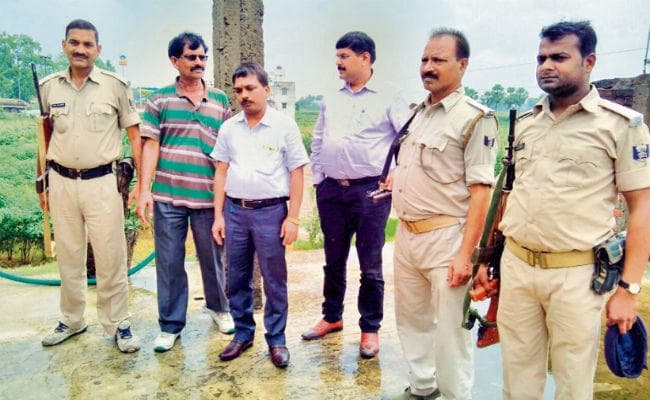 नालंदा में जिला अवर निबंधन पदाधिकारी रिश्वत लेते गिरफ्तार