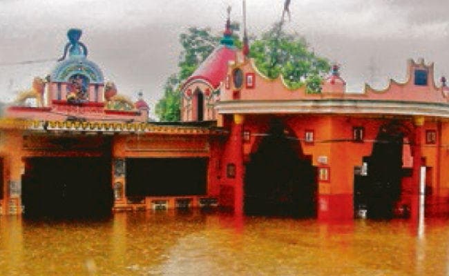 दीवार गिरने से पुरुलिया में दो व आसनसोल में एक की मौत