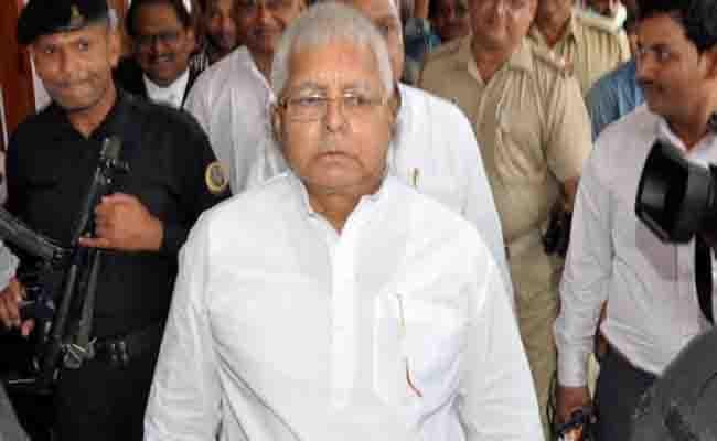 सरकार गंवाने के बाद तनावरहित लालू रांची पहुंचे