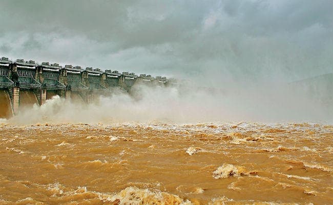 चांडिल डैम में जलस्तर अधिक, पंचेत डैम का जलस्तर खतरे के निशान के पास