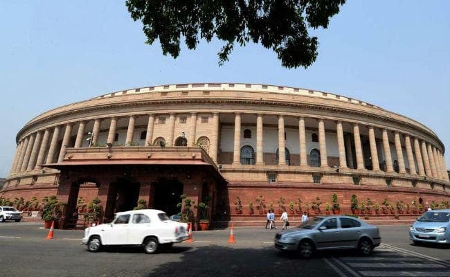 लोकसभा में आज भी जारी है हंगामा, सुनाई पड़ी बिहार की गूंज