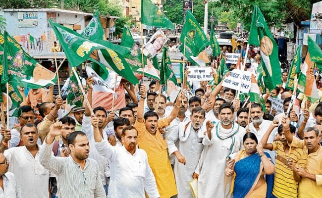 जनादेश का किया गया अपमान