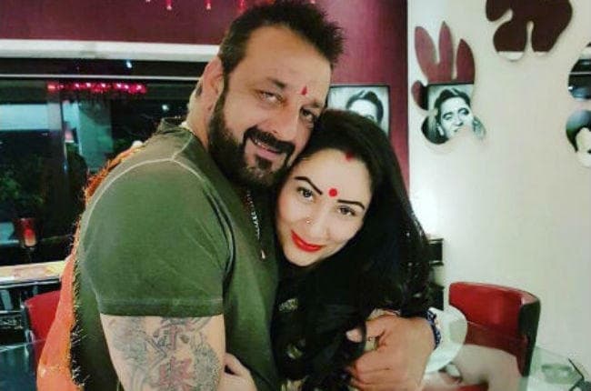 B''Day Spl: 20 साल छोटी लड़की से शादी कर संजय दत्त ने मचा दी थी खलबली