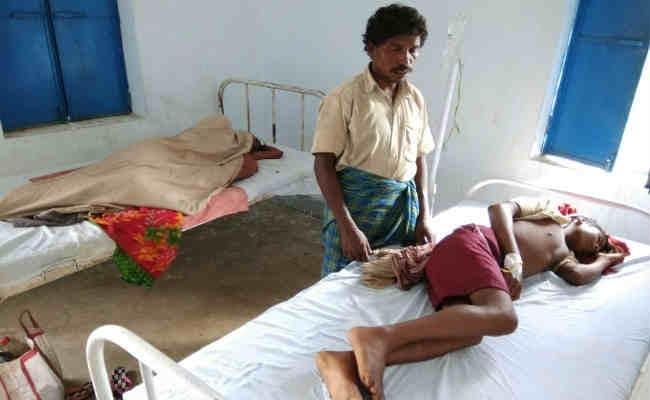 कौन-सी बीमारी फैली है गढ़वा में, जिसने 5 दिन में ले ली 17 जानें