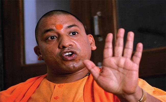उपराष्ट्रपति चुनाव के लिए मतदान करने के बाद योगी ने लोकसभा से दिया इस्तीफा