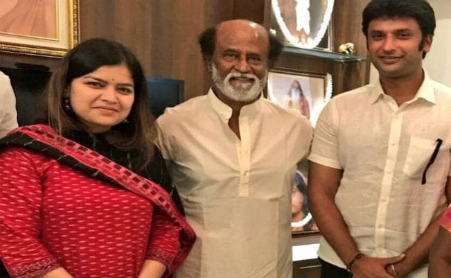 तमिलनाडु : भाजपा की रैली से पहले पूनम महाजन ने रजनीकांत से की भेंट, कयासों का दौर शुरू