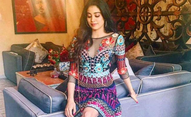 फिर दिखा श्रीदेवी की बेटी जाह्नवी कपूर का Stunning Look, फोटो वायरल