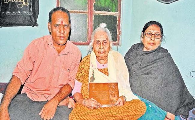 एक अदद आशियाने को तरस रही सुभाष चंद्र बोस के साथी प्रसन्न मुखर्जी की विधवा
