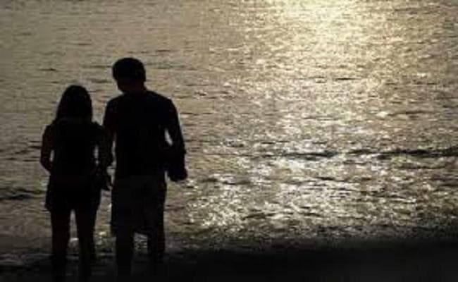 इश्क में मिली चोट, फंदे पर झूल गया छात्र