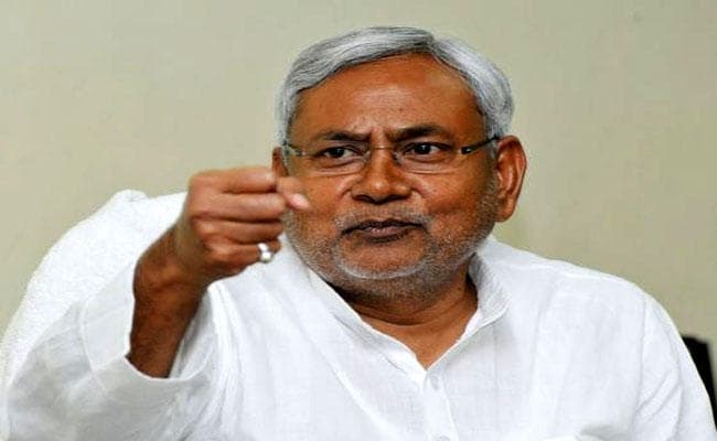 सृजन घोटाले पर नीतीश का बड़ा बयान : ऐसी कोई टकसाल नहीं, जो मुझे खरीद सके सृजन घोटाले पर नीतीश का बड़ा बयान : ऐसी कोई टकसाल नहीं, जो मुझे खरीद सके