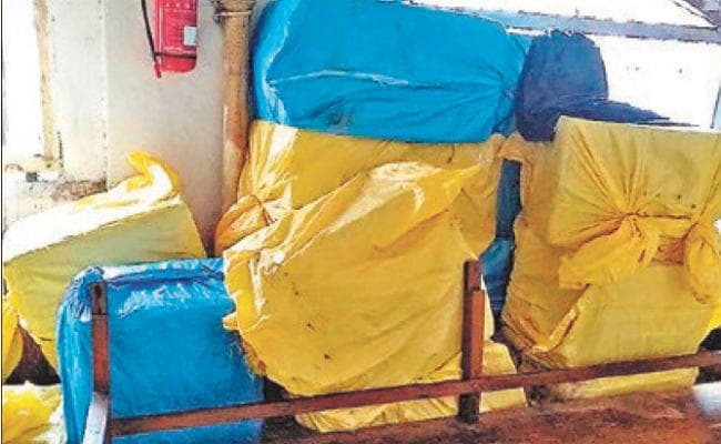 जोड़ासांको : 1190 किलो प्रतिबंधित पाटाखे जब्त