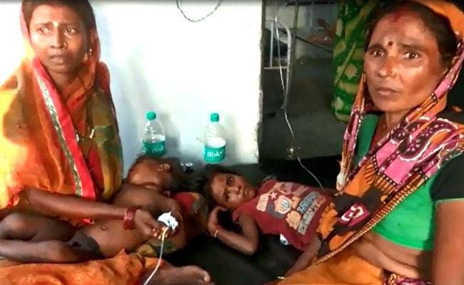 सहरसा : जहरीली आइसक्रीम खाने से चार गांवों के चार दर्जन बच्चे बीमार, देखें वीडियो...