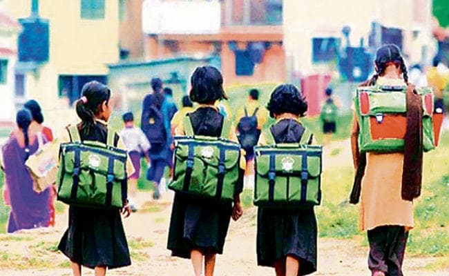 चलो, चलें गांव की ओर?