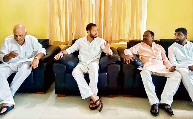 BIHAR : बाढ़पीड़ितों को राहत देने में सरकार विफल