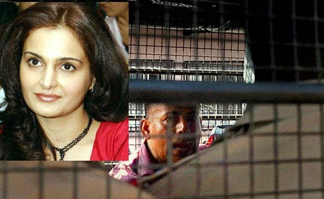 जानें, कैसे डॉन अबू सलेम के प्यार में फंस गयी थी एक्ट्रेस मोनिका बेदी