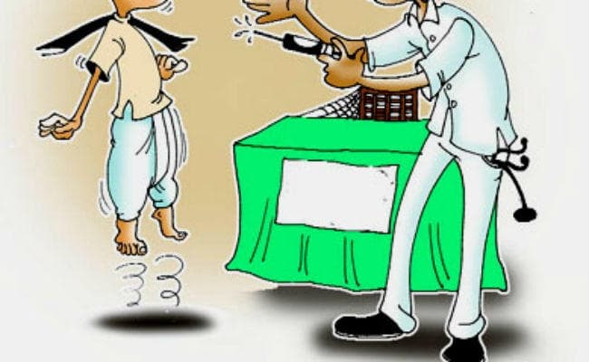 BENGAL : 20 लाख लोगों को फर्जी डॉक्टरी डिग्री दे चुके हैं ये पिता-पुत्र