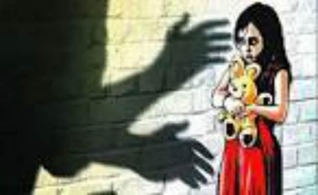 पहले 7 साल की मासूम के साथ बलात्कार फिर धमकी और अब हत्या