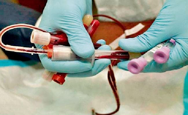 जब कैंसर की शिकार बच्ची को चढ़ाया एचआइवी पॉजिटिव खून