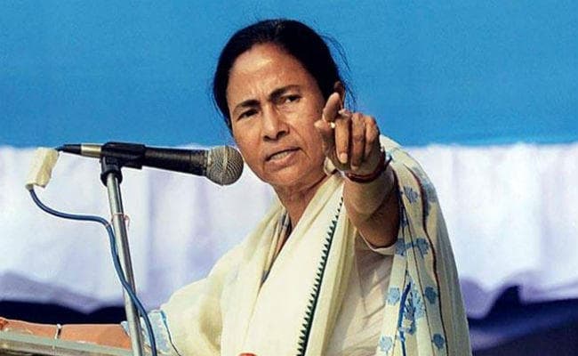 BENGAL : आग से न खेलें आरएसएस, बजरंग दल व विहिप : ममता बनर्जी