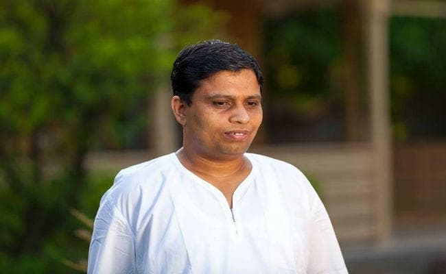 टॉप -10 अमीरों की सूची में पतंजलि के बालकृष्ण, मुकेश अंबानी पहले नंबर पर