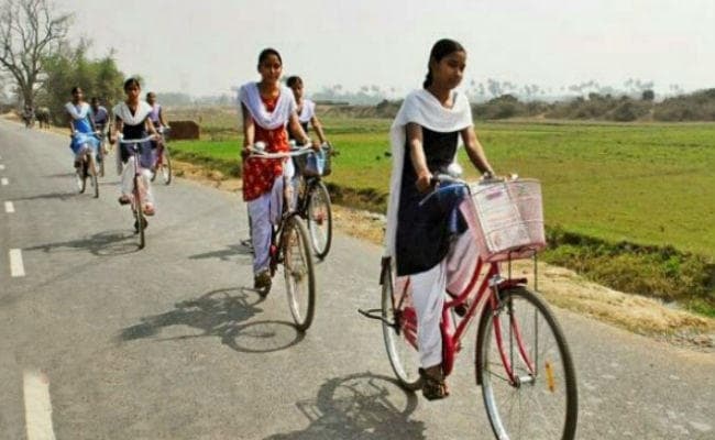 बिहार : एक करोड़ बच्चों की लटकेगी छात्रवृत्ति....जानें कैसे