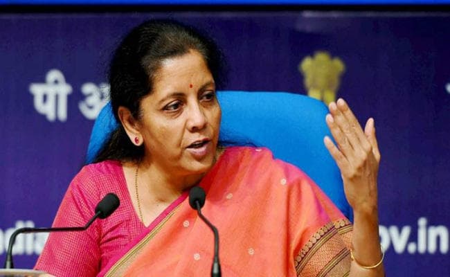 राफेल सौदा : रक्षा मंत्री ने एचएएल की अनदेखी से संबंधित आरोपों को बताया गलत