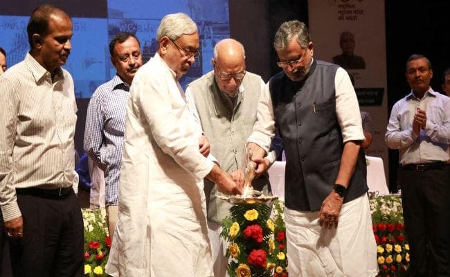 गांधी की वजह से दलितों को मिला आरक्षण : सुशील मोदी