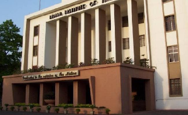 एकेडमी ऑफ लीडरशिप गठित करेगा आईआईटी खड़गपुर : निदेशक