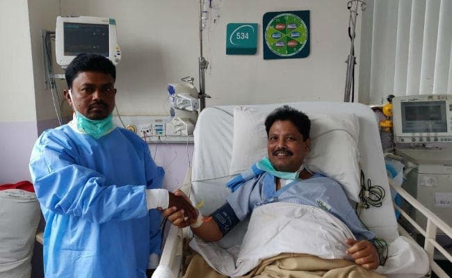 पश्चिम बंगाल : दिलचंद ने बढ़ाया हार्ट ट्रांसप्लांट के मरीज का हौसला