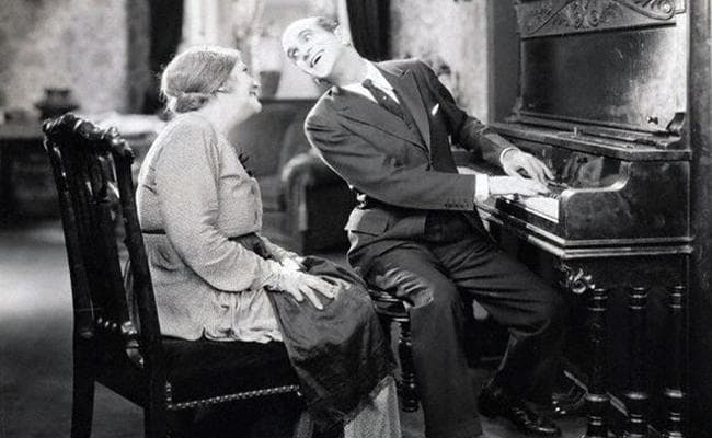 आठ अक्तूबर का इतिहास : अमेरिका में पहली बोलती फिल्म का आज ही हुआ था प्रीमियर