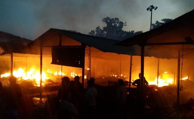 जमशेदपुर के पास मुसाबनी में सुबह-सुबह जलकर राख हो गया बाजार