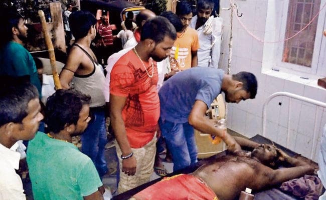 कैमूर : बेटे ने चलायी गोली तो भीड़ ने पिता को पीटकर मार डाला