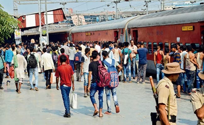 बिहार में रह रहे गुजराती बोले, हिंसक गतिविधियां गलत