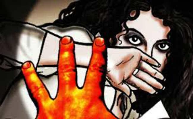 नाबालिग से यौन उत्पीड़न के आरोप में एक गिरफ्तार, घर में नाबालिग को अकेले देख पड़ोसी ने किया कुकर्म