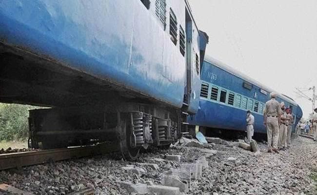 गोरखपुर में बाघ एक्सप्रेस के एक डिब्बे के चार पहिये पटरी से उतरे
