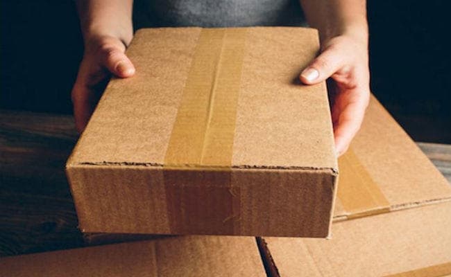 मोबाइल फोन के नाम पर आॅनलाइन कंपनी ने भेजी ईंट