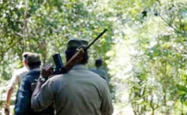 झारखंड पुलिस की पलामू में बड़ी कार्रवाई, 6 खूंखार नक्सली गिरफ्तार
