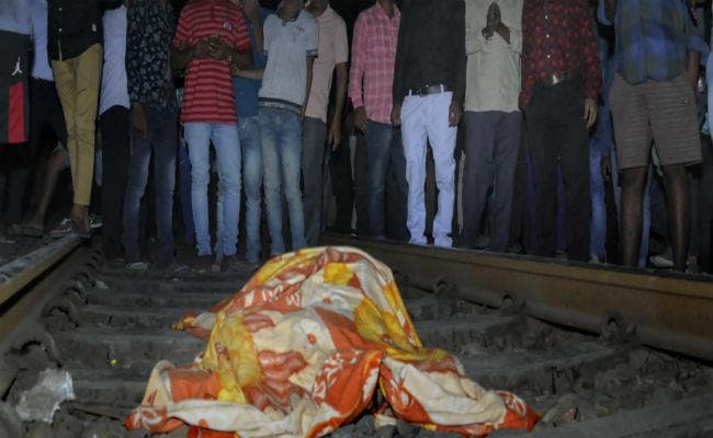 अमृतसर रेल हादसा: 61 मौत का जिम्मेदार कौन ? सभी झाड़ रहे हैं पल्ला