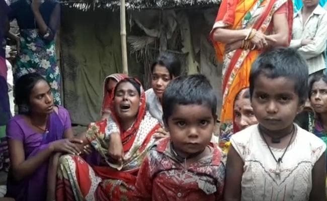 अमृतसर हादसे में बिहार के राजेश भगत की मौत, शव के इंतजार में बेसुध पड़ी पत्नी