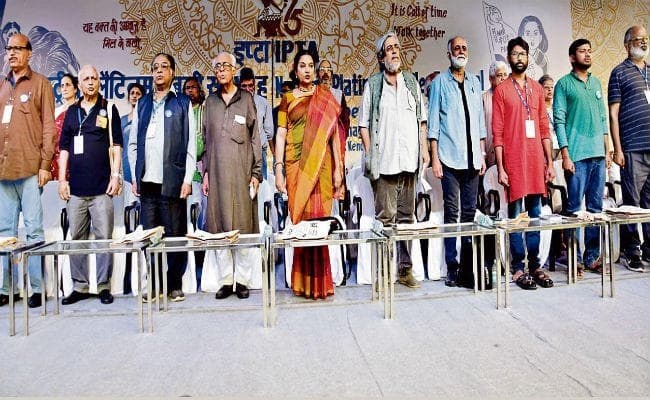 बोलीं अभिनेत्री शबाना - मुसलमान होना मेरी पहचान का छोटा हिस्सा