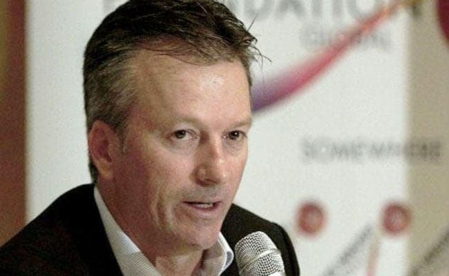 वॉ ने कहा, कड़ी सजा नहीं होने से केपटाउन में हुई गेंद से छेड़छाड़ की घटना