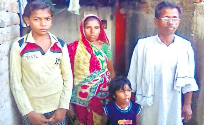 मनरेगा में धांधली उजागर करनेवाले RTI कार्यकर्ता को धमकी देने पर बच्चों ने स्कूल जाना छोड़ा